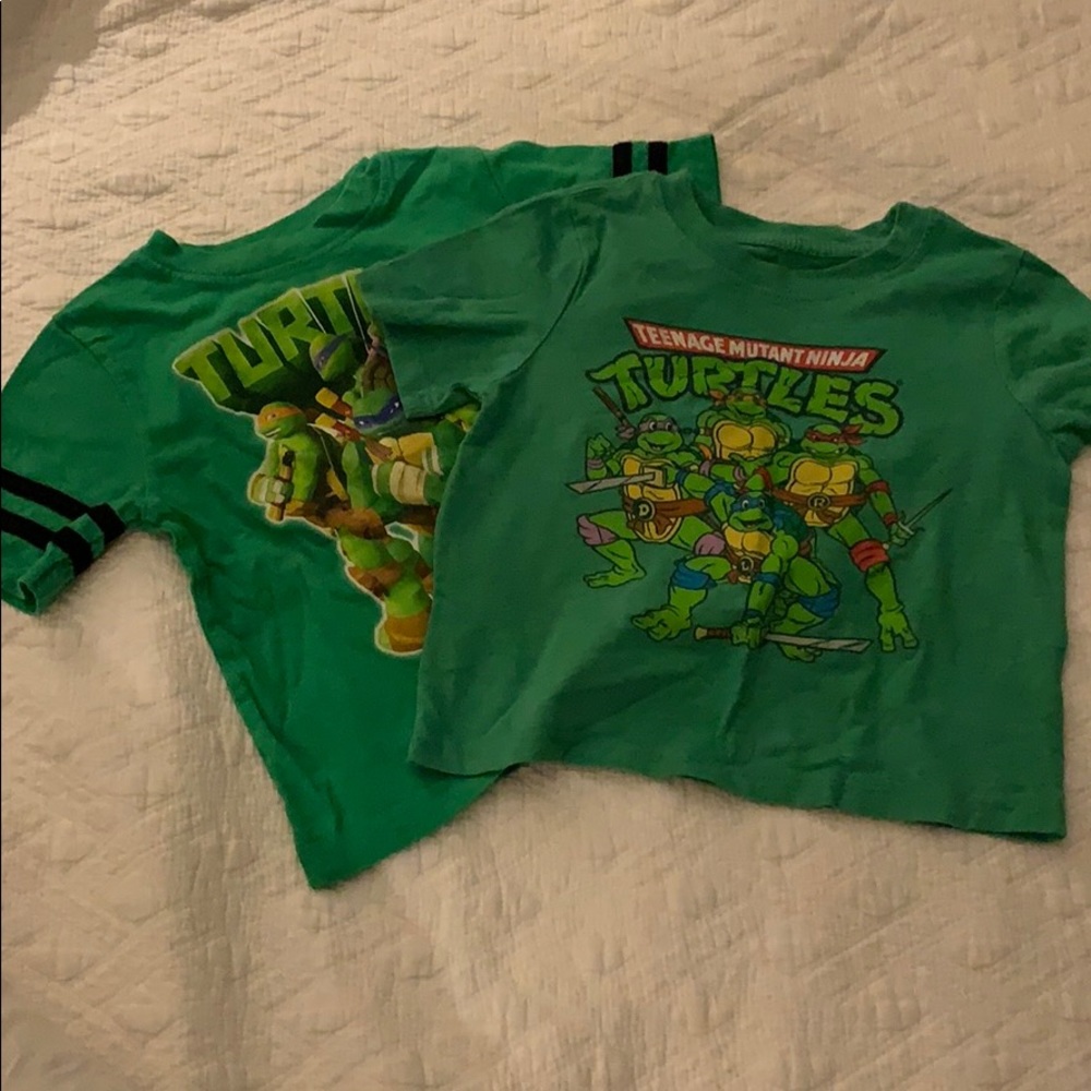 (2) teenage mutant ninja turtles t-shirts